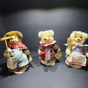 3 Vintage Robert Raikes Wooden Bears